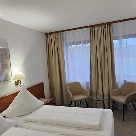 Hotel Garni Vierjahreszeiten Бад-Штаффельштайн Екстер'єр фото
