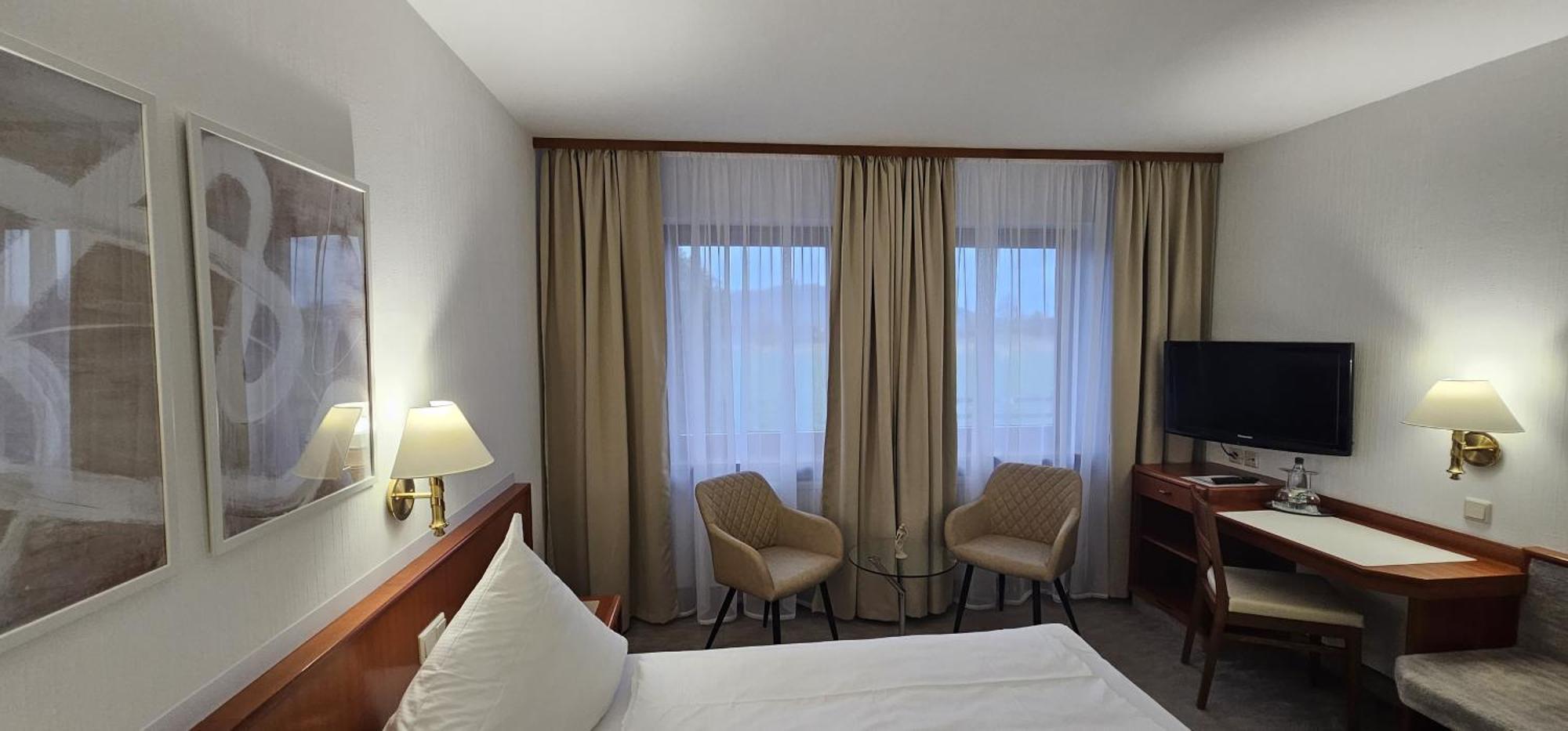 Hotel Garni Vierjahreszeiten Бад-Штаффельштайн Екстер'єр фото