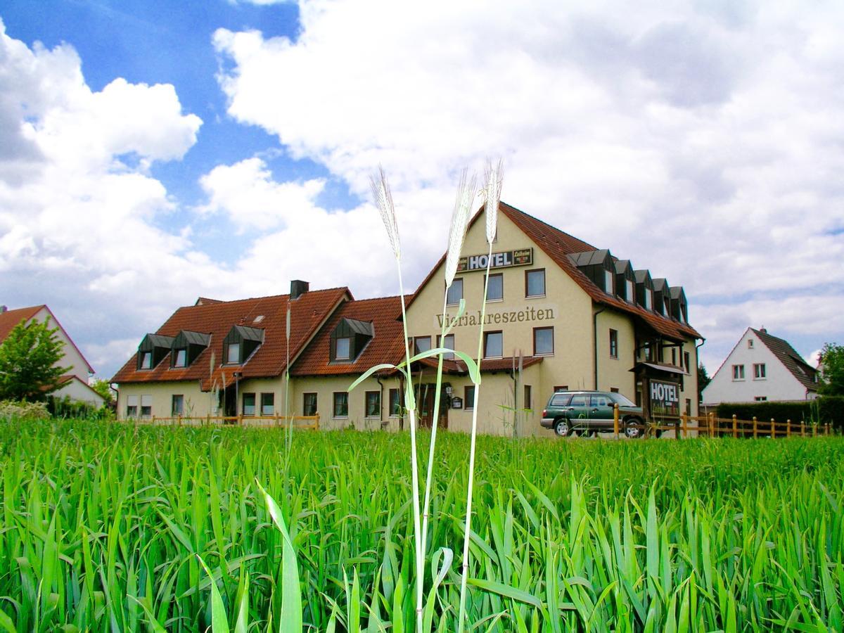 Hotel Garni Vierjahreszeiten Бад-Штаффельштайн Екстер'єр фото