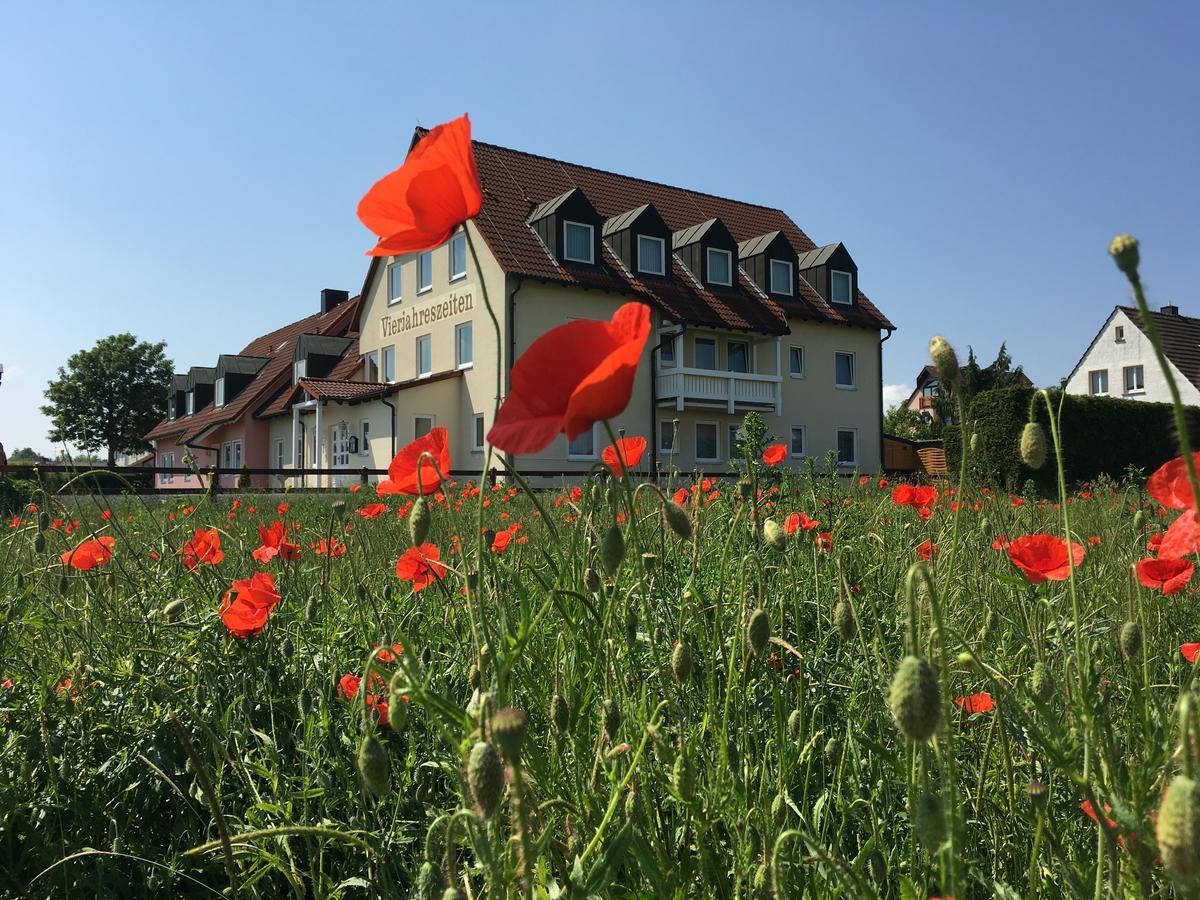 Hotel Garni Vierjahreszeiten Бад-Штаффельштайн Екстер'єр фото
